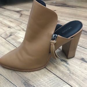 Rebecca Minkoff tan slip on booties!